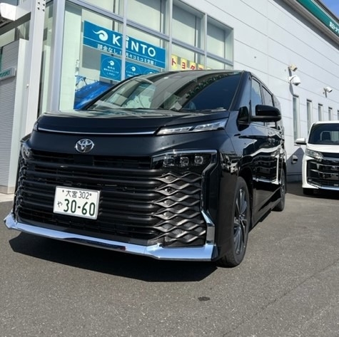 ヴォクシー試乗車正面
