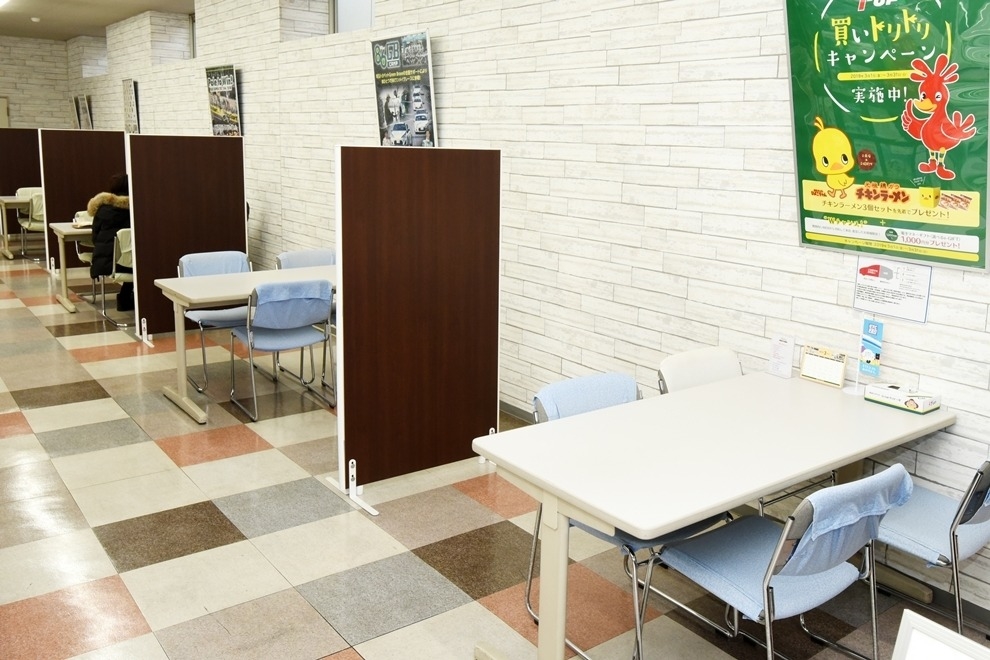 U-carランド一平北越谷店 ショールーム写真